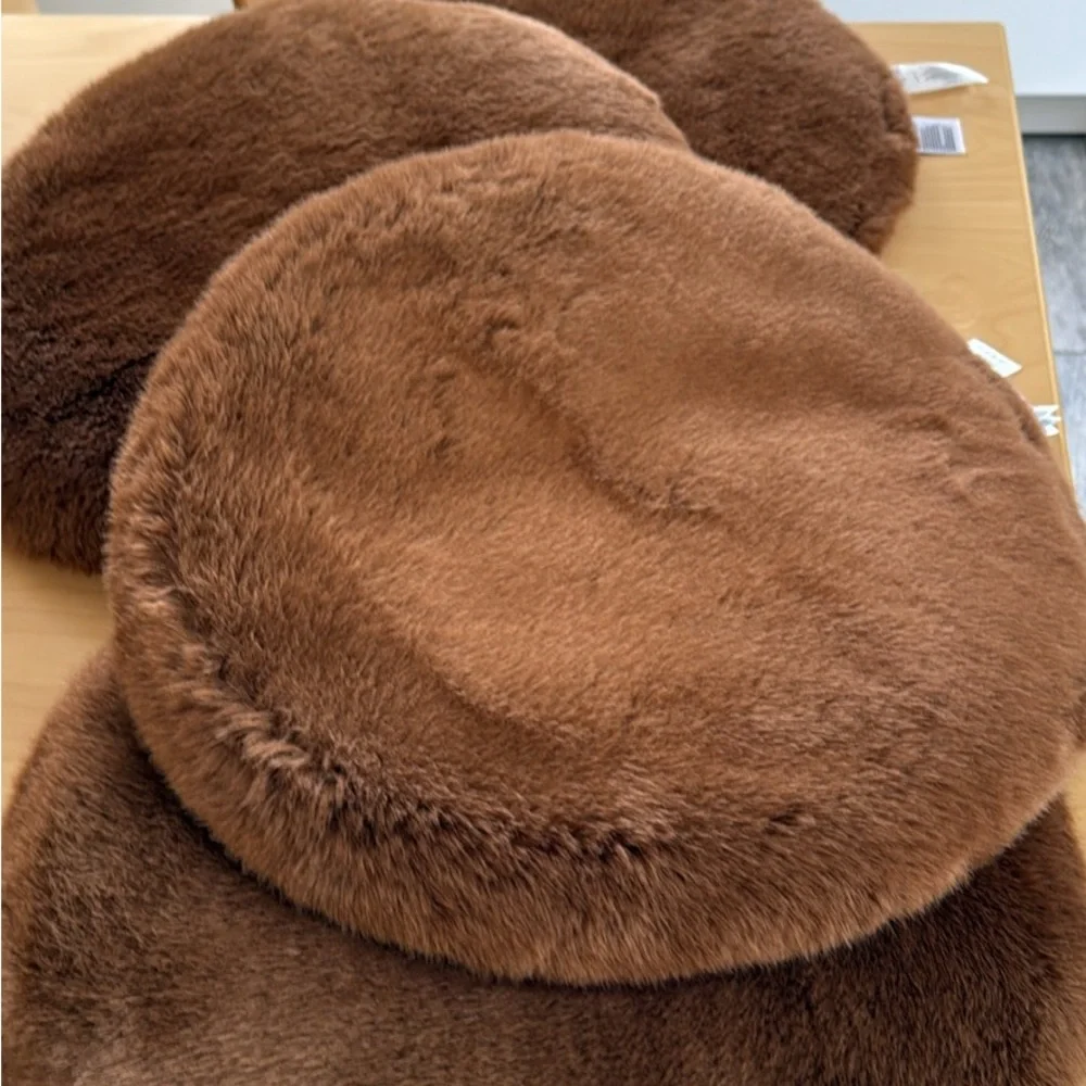 4 H&M round 16” teddy bear faux fur seat cushions